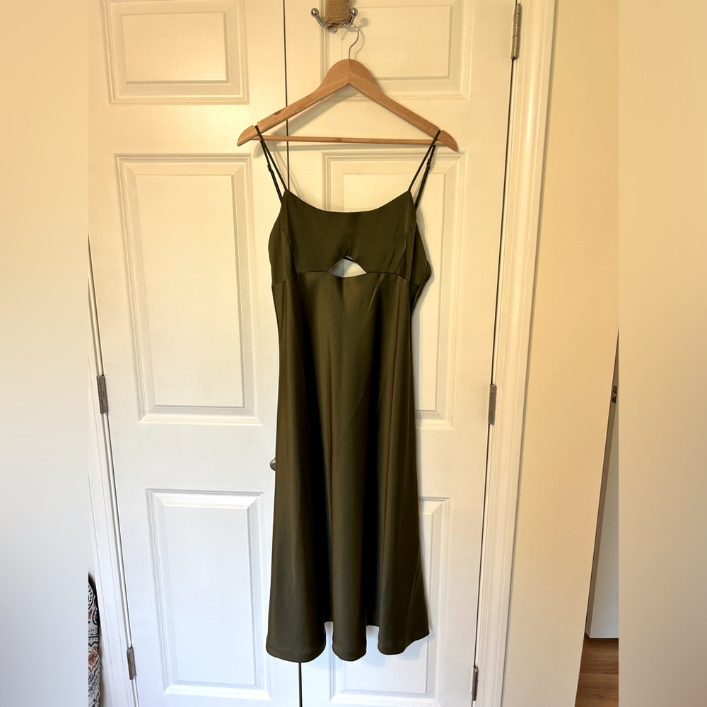 Banana republic sage green silk dress, size 10, NWT